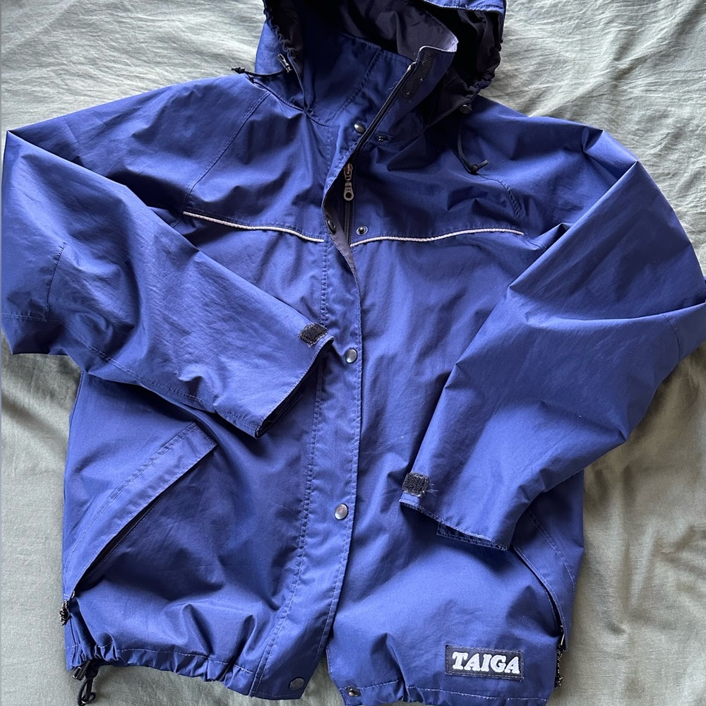 Taiga rain coat